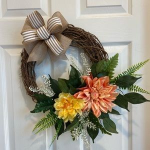 Peach and yellow dahlia wreath